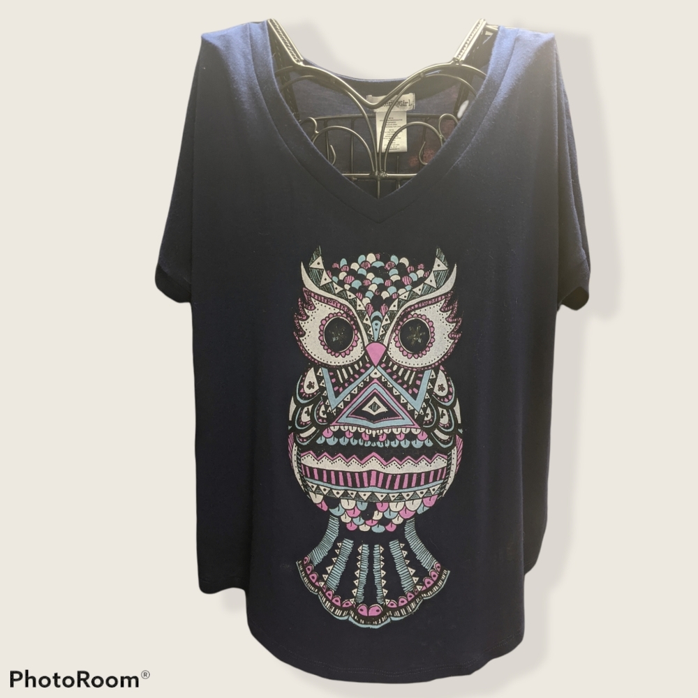 Medium Tee - Picture 1 of 4